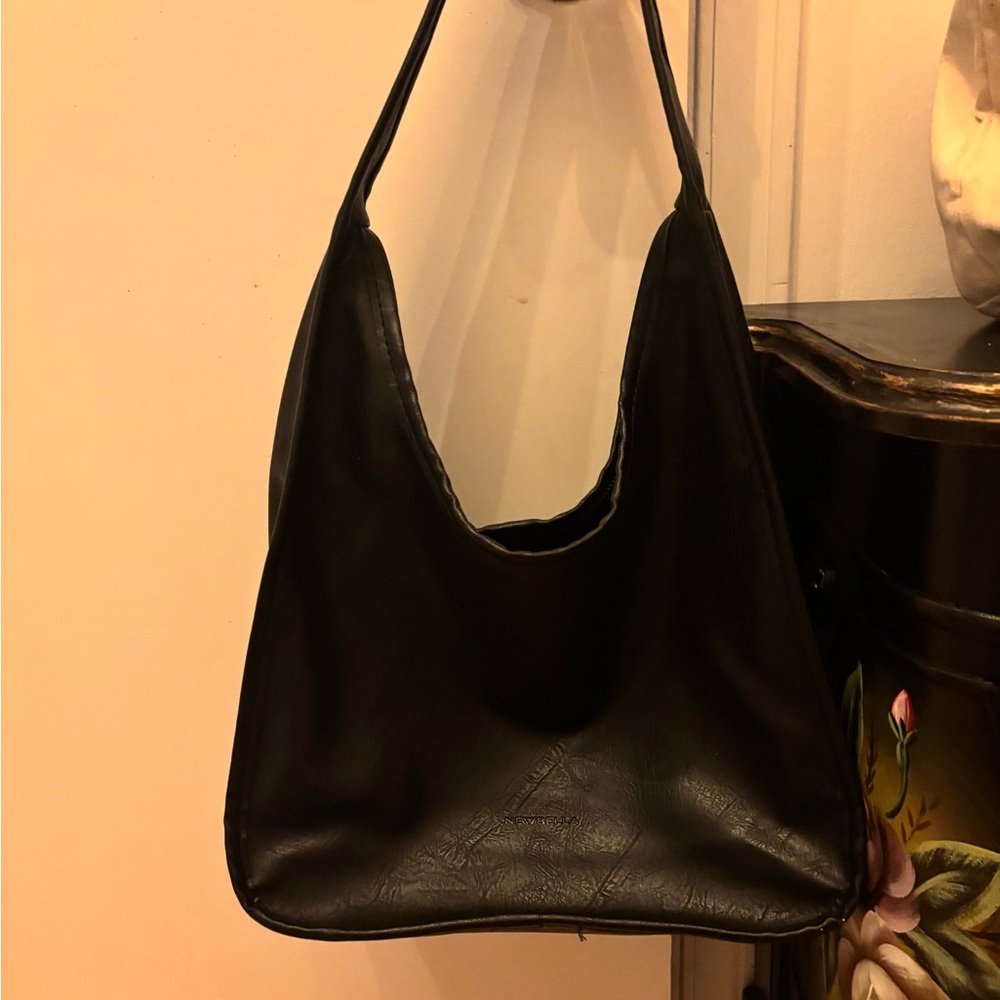 Elegant Black Leather Women's Bag